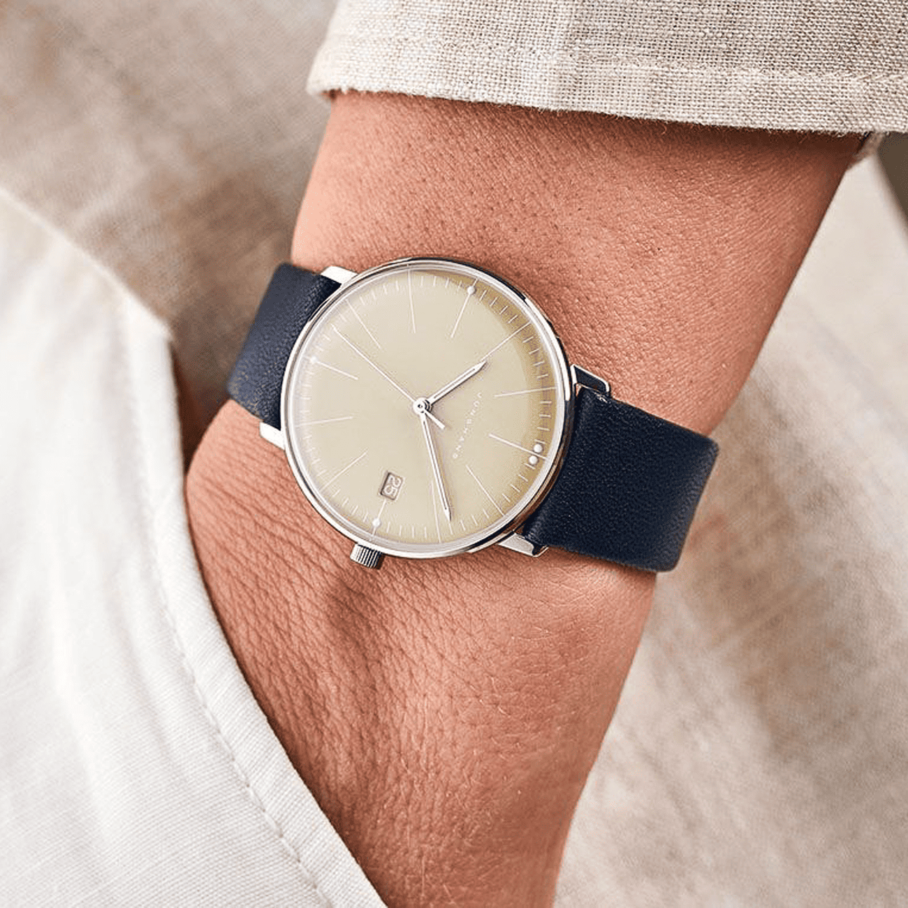 Max Bill Quarz Uhr
