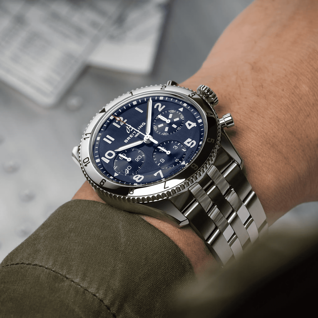 Classic AVI Chronograph 42 F4U Corsair